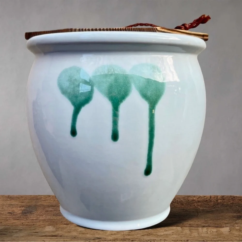 Tokoname Ware Hisamatsu Kiln Urn Vase with Wooden Lid - Picture 15 of 15